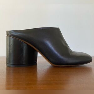 Robert Clergerie Paris black leather asymmetric block heels mules size 38 / US 7